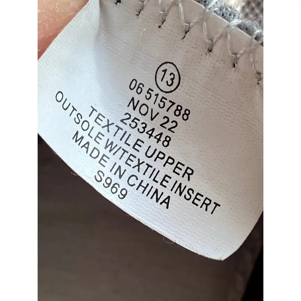 Tommy Bahama Hey Dude Wally Shoes Boys 13 - Picture 4 of 8